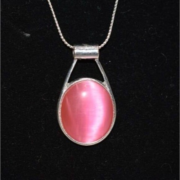 Pink Moonstone Oval Small Silver Tone Link Chain Lobster Claw Clasp Necklace - Picture 2 of 3